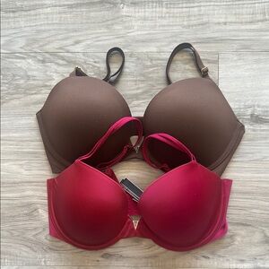 VICTORIAS SECRET 34DD Bras - (set of 2) LIKE NEW